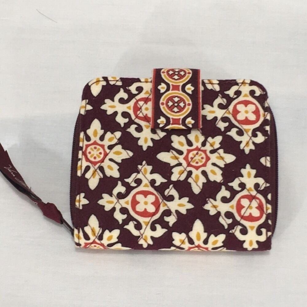 Vera Bradly Medallion Pattern Wallet Maroon